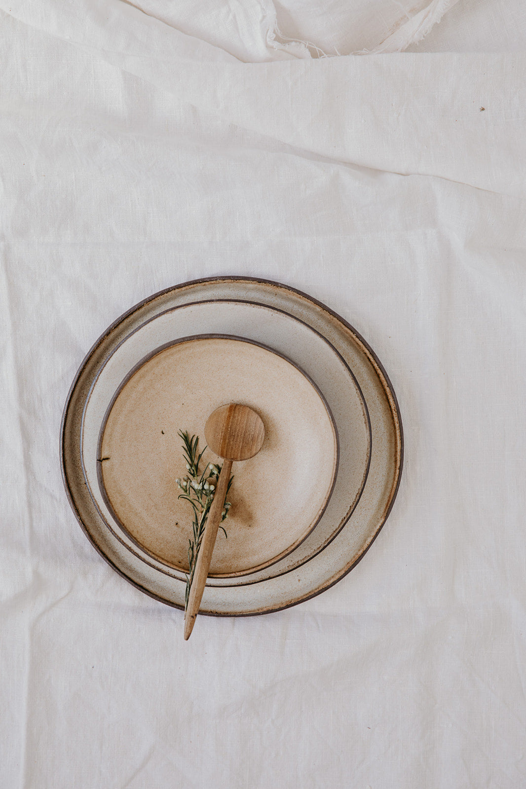 2 Dinner Cna'an Plate