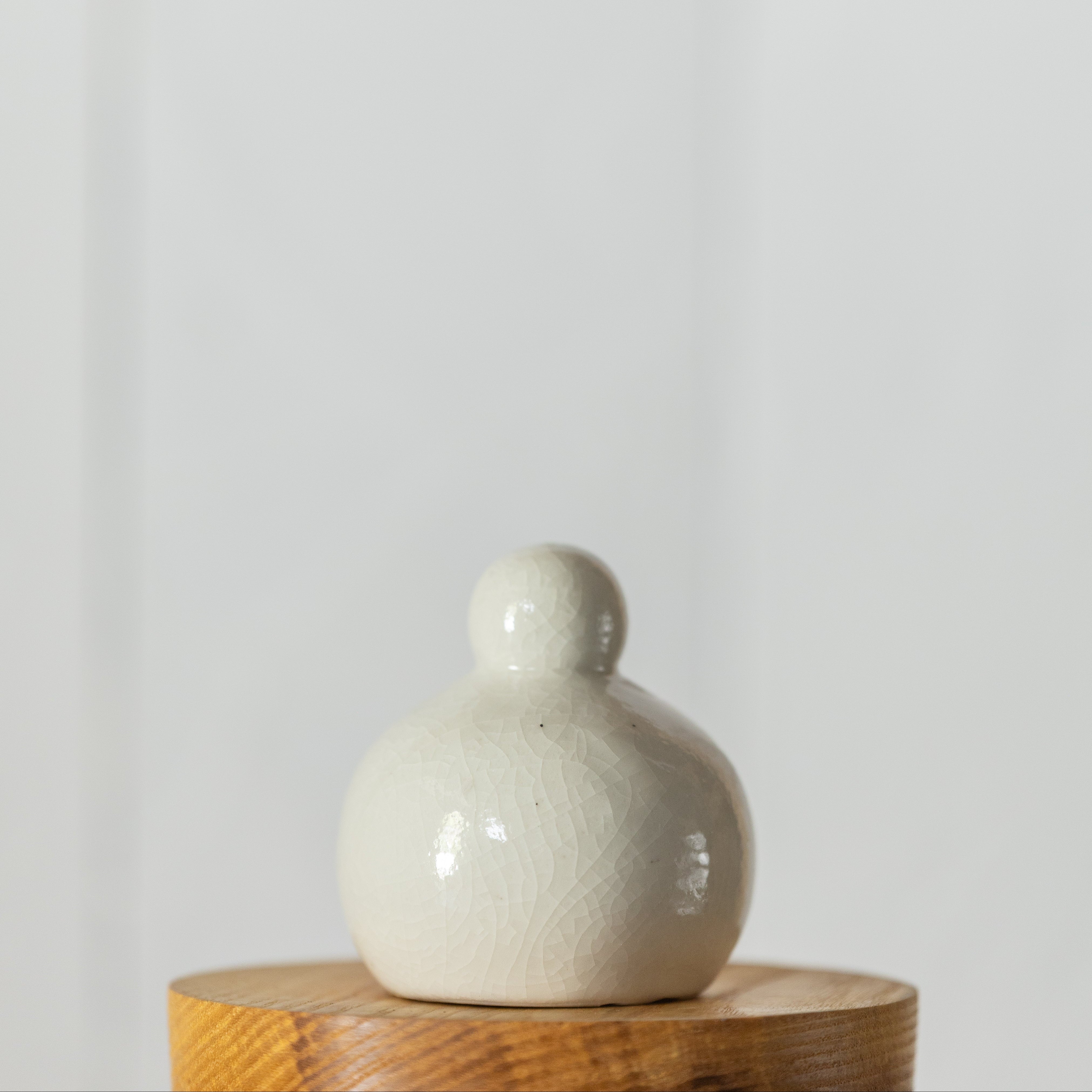 The Geisha – Ceramic Bud Vase