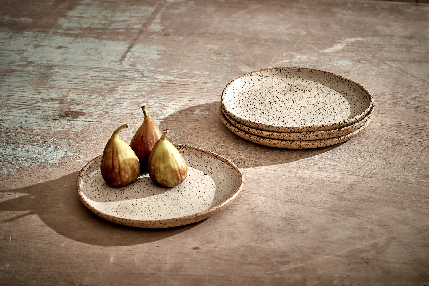 2 Cna'an dessert plates