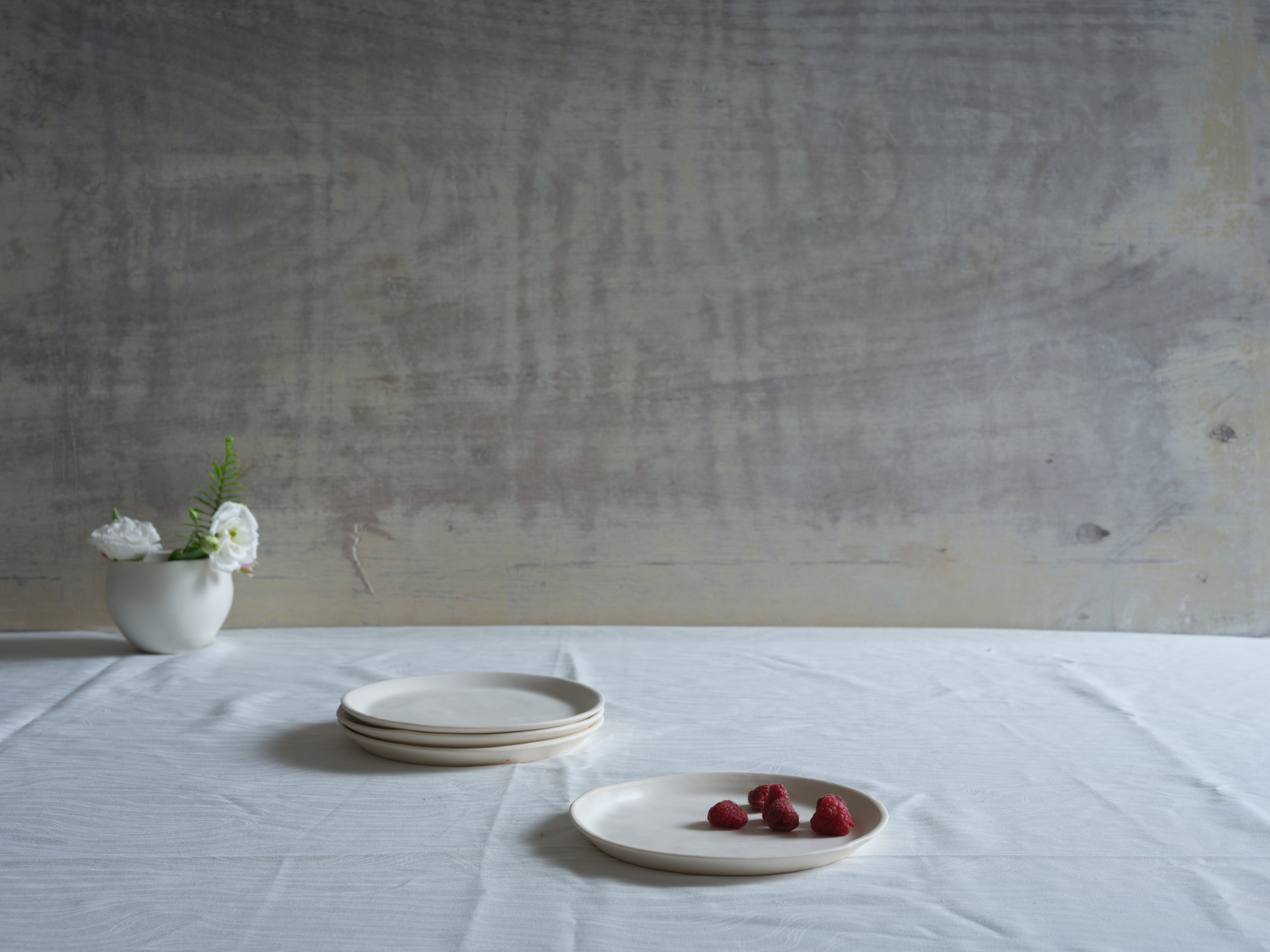 4 Michelle Cake Plates